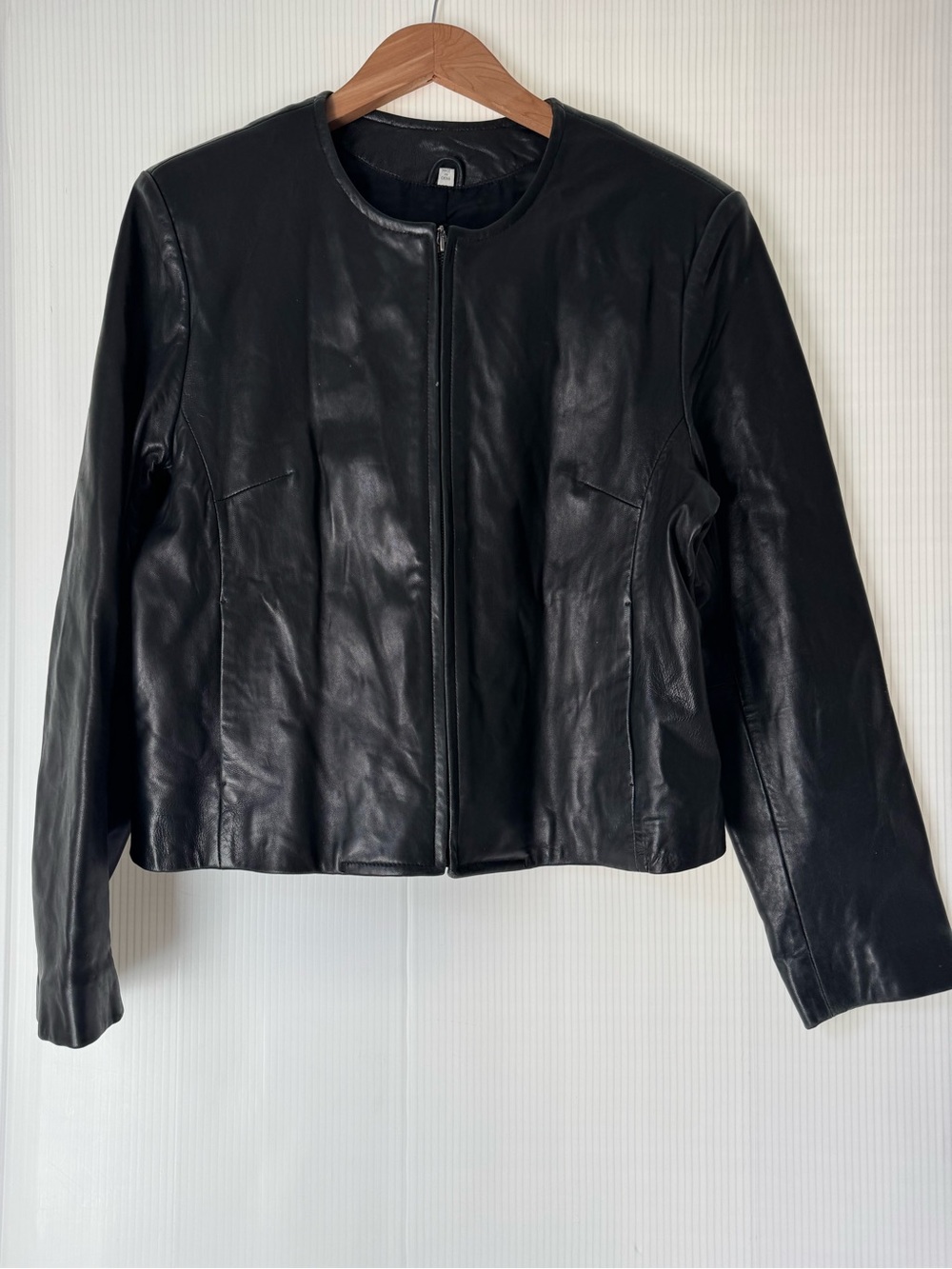 Vintage Field Manor Women's Black Leather Zip-Front Jacket